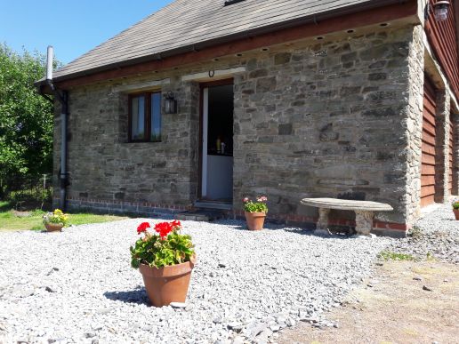 Another sunny day at the Barn Annexe